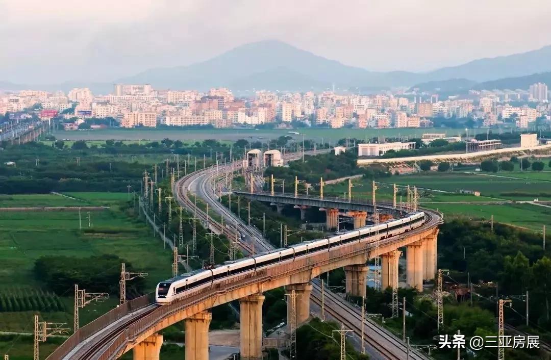 海南三亚巨变,三亚出现百年奇观