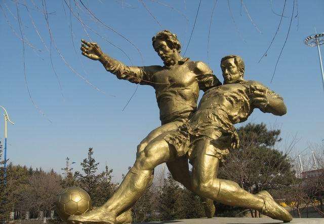 踢足球的好处英语,踢足球的好处和功效