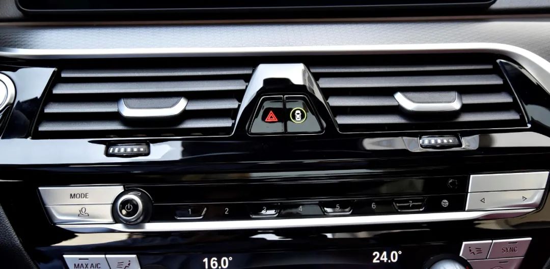 全新宝马5系2024款六方位介绍,2022宝马5系四驱系统xdrive