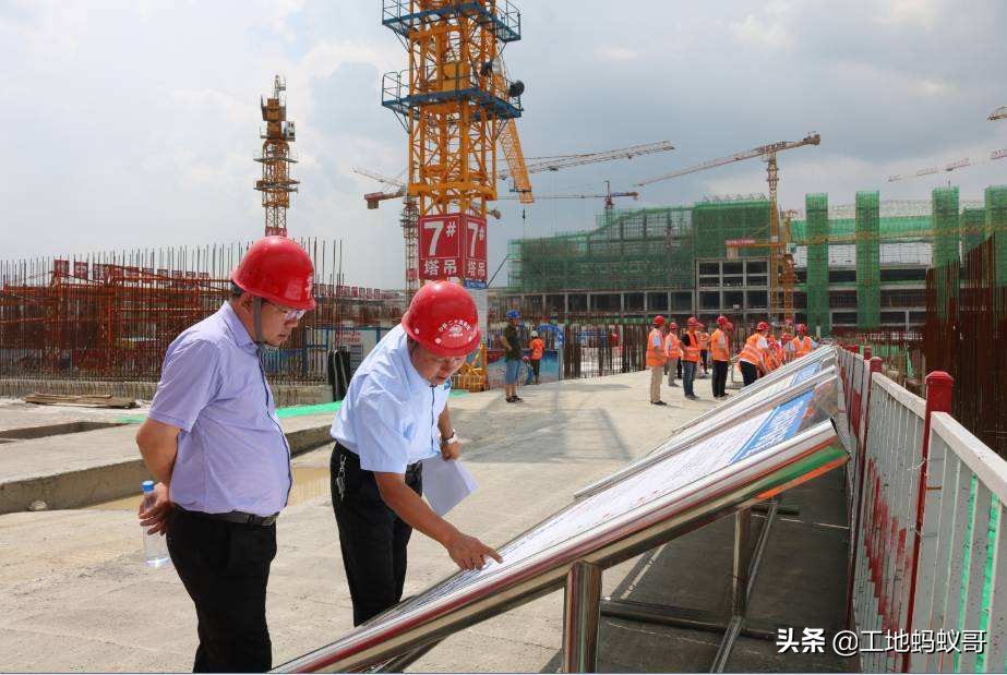 pmp证书和一级建造师在国外哪个好,有一级建造师还要考pmp吗