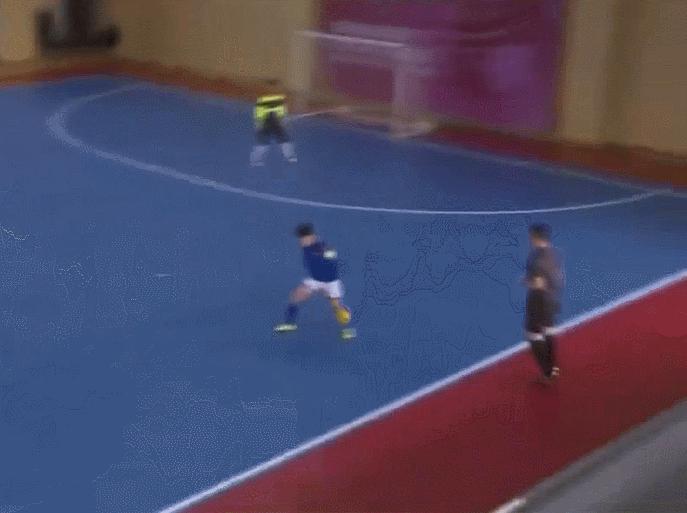 五人制篮球裁判哨声及手势,五人制裁判手势图