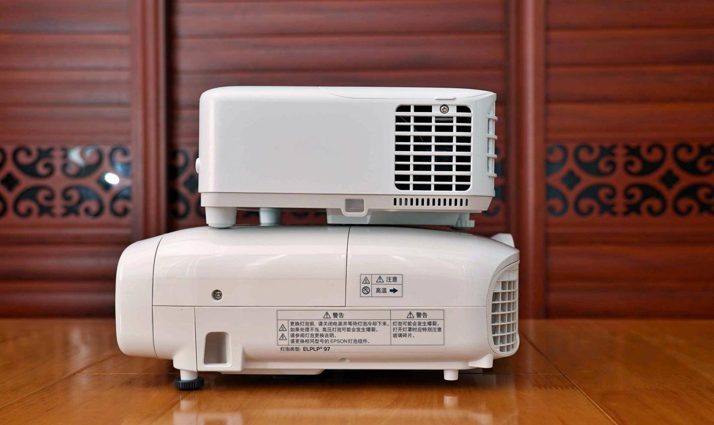 明基4k投影仪和爱普生4k,4k投影优派明基爱普生对比