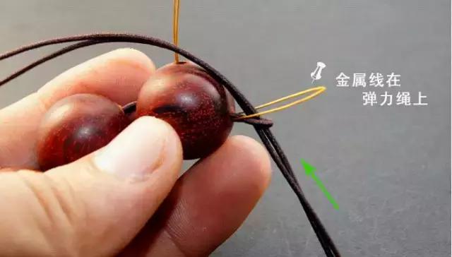 单绳隔珠打结视频教程,手串伸缩加珠绳打结法