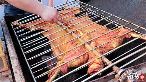 南阳吃烤全羊的地方,河南南阳方城流动烤全羊