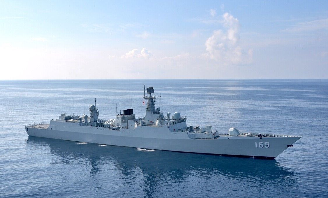 052b型导弹驱逐舰有几艘,052b导弹驱逐舰排水量是多少