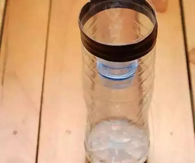 苍蝇太多自制工具,自制简单捕苍蝇神器