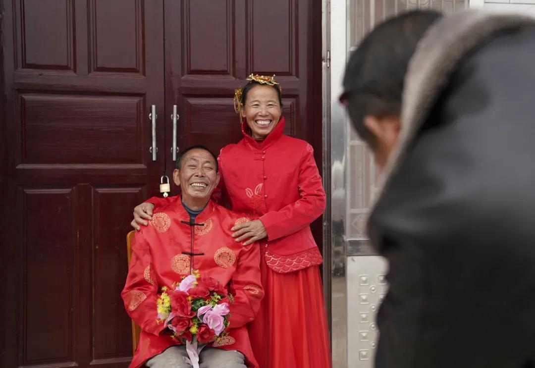 彪炳史册的伟大奇迹全文,伟大壮举中国脱贫攻坚成就展视频