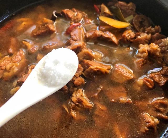 番茄土豆清炖牛肉放哪些调料,土豆番茄牛肉的家常做法宝宝