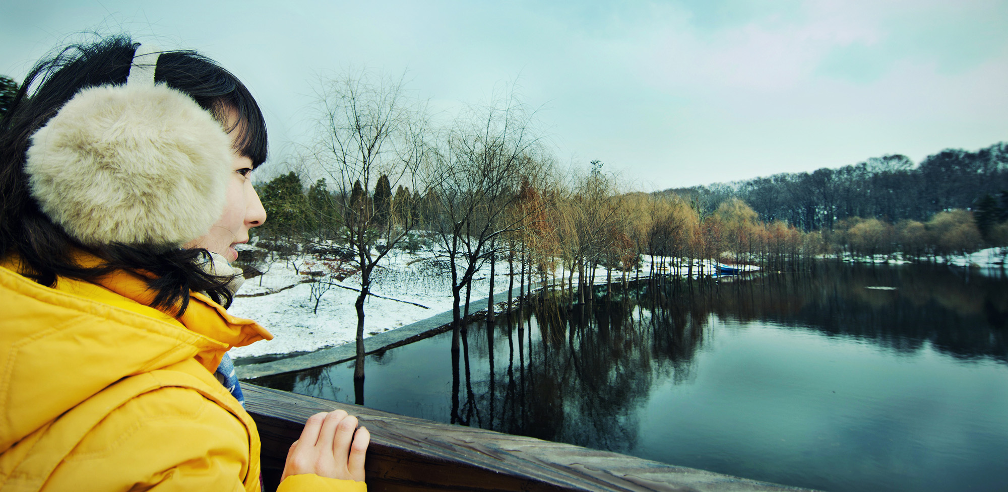 尼康d7000和手机拍照哪个清晰,尼康相机推荐新手入门d7000