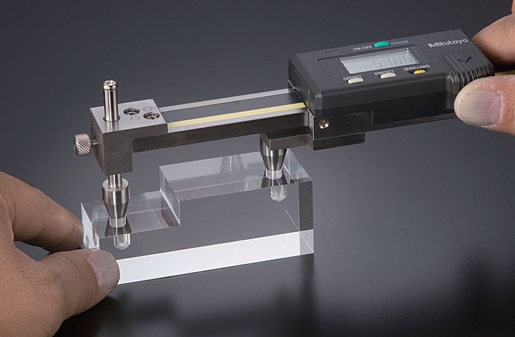 游标千分尺的使用方法视频教程,游标卡尺千分尺正确使用方法