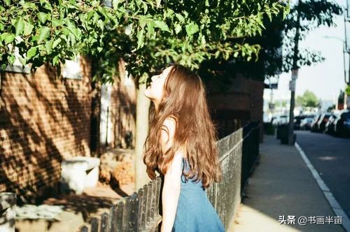 有人在你看不到的地方爱着你,有一个人在偷偷爱着你