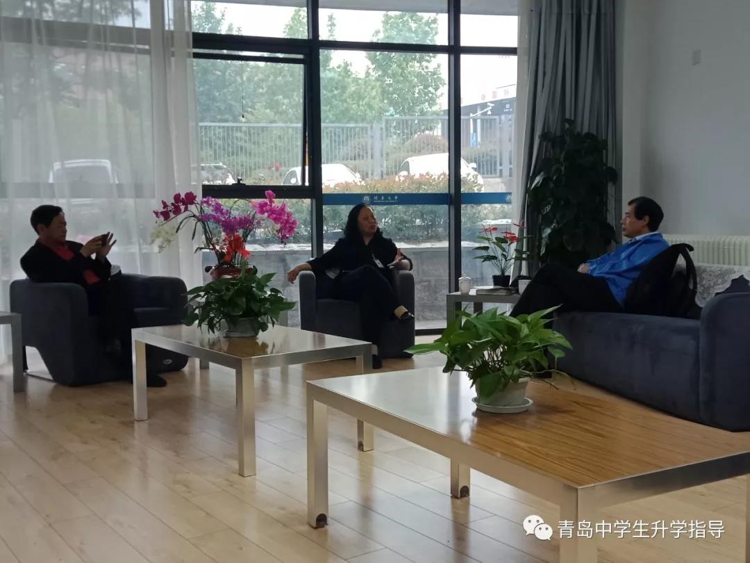 【文明实践快报】武传涛会长走进青岛为明学校讲授诵读的艺术