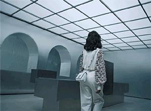 刘雯背过的香奈儿包,刘雯香奈儿机场包