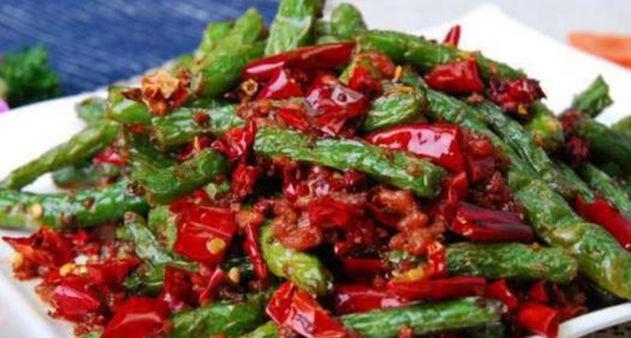 黄花鱼蒸粉丝虾的做法,香辣干锅鱼大杂烩的做法