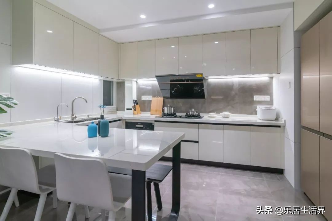 二胎妈妈太用心！89m²三室两厅里，塞下足足36m³储物空间