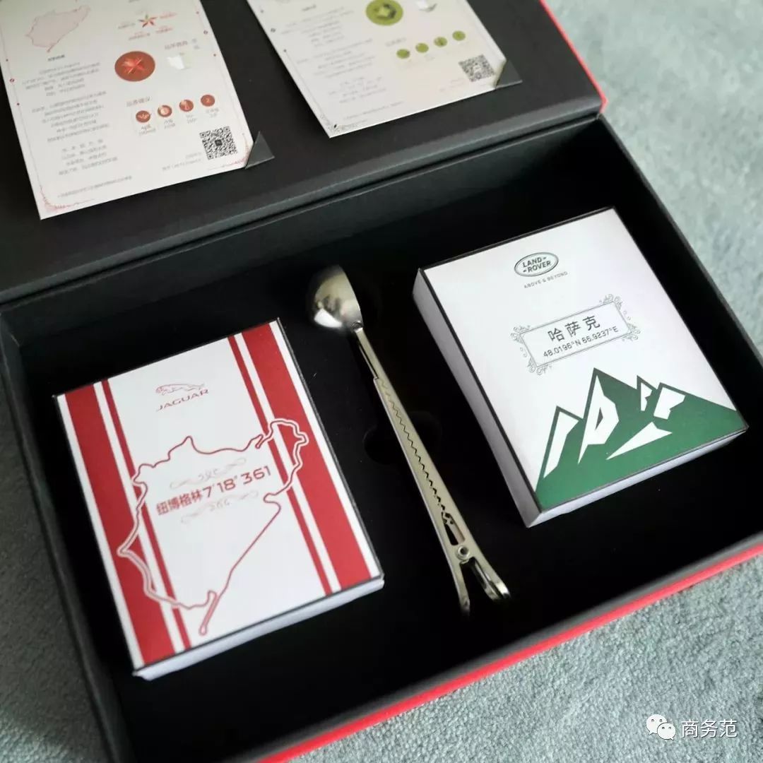 拆开之前收到的54个快递，每一份都让人感到美好