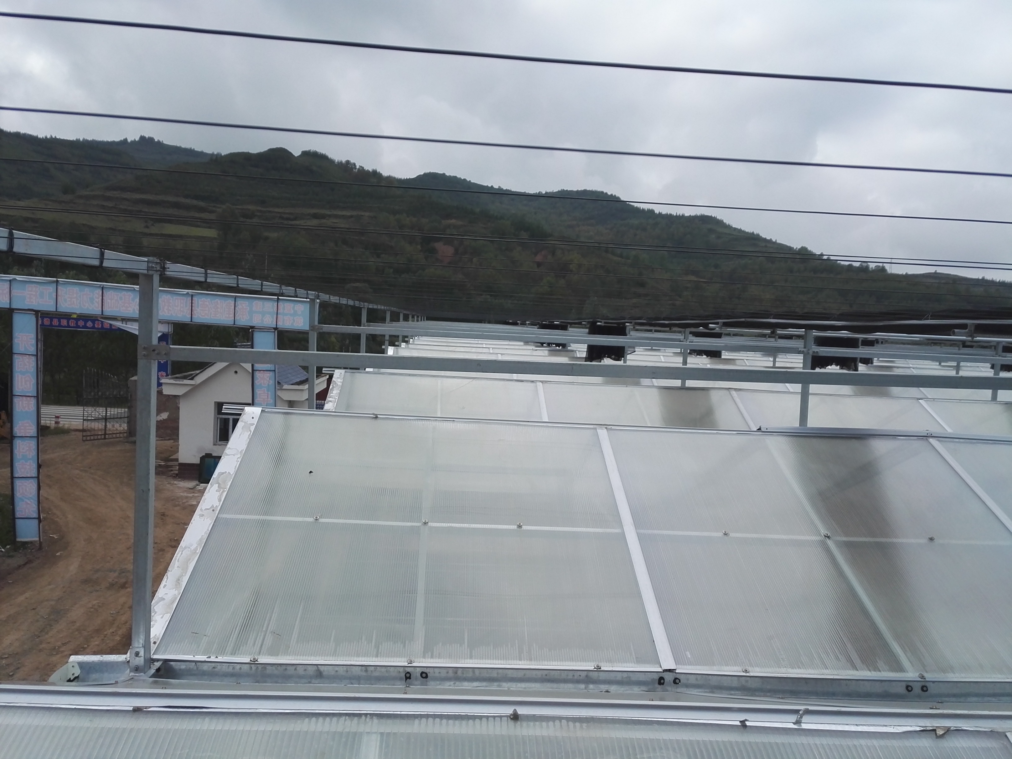 简易连栋温室大棚一亩地多少钱,河北连栋温室大棚一亩地多少钱