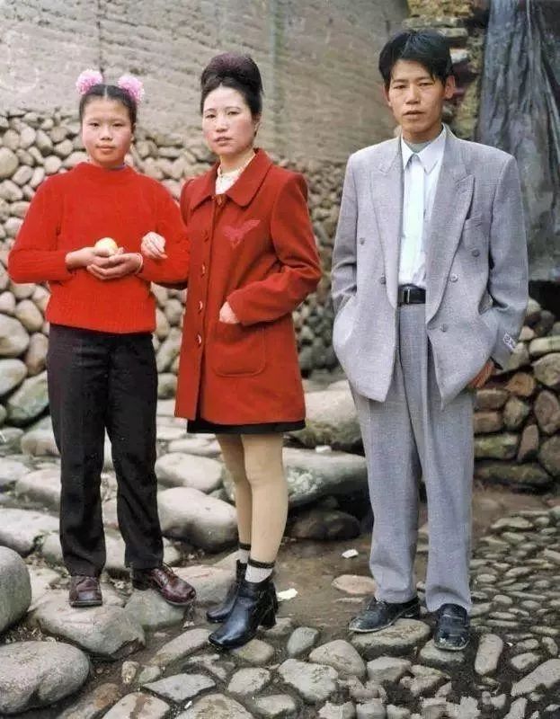 九张折射过年气氛的照片,百张罕见的过年老照片这才是年味