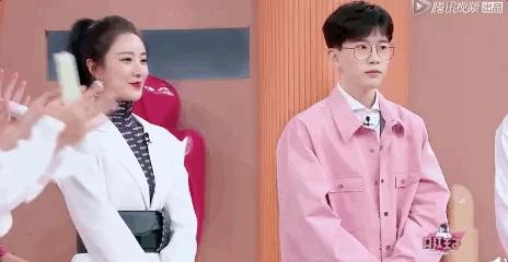 让男明星帮忙化妆，是巨大福利还是*男美**陷阱？