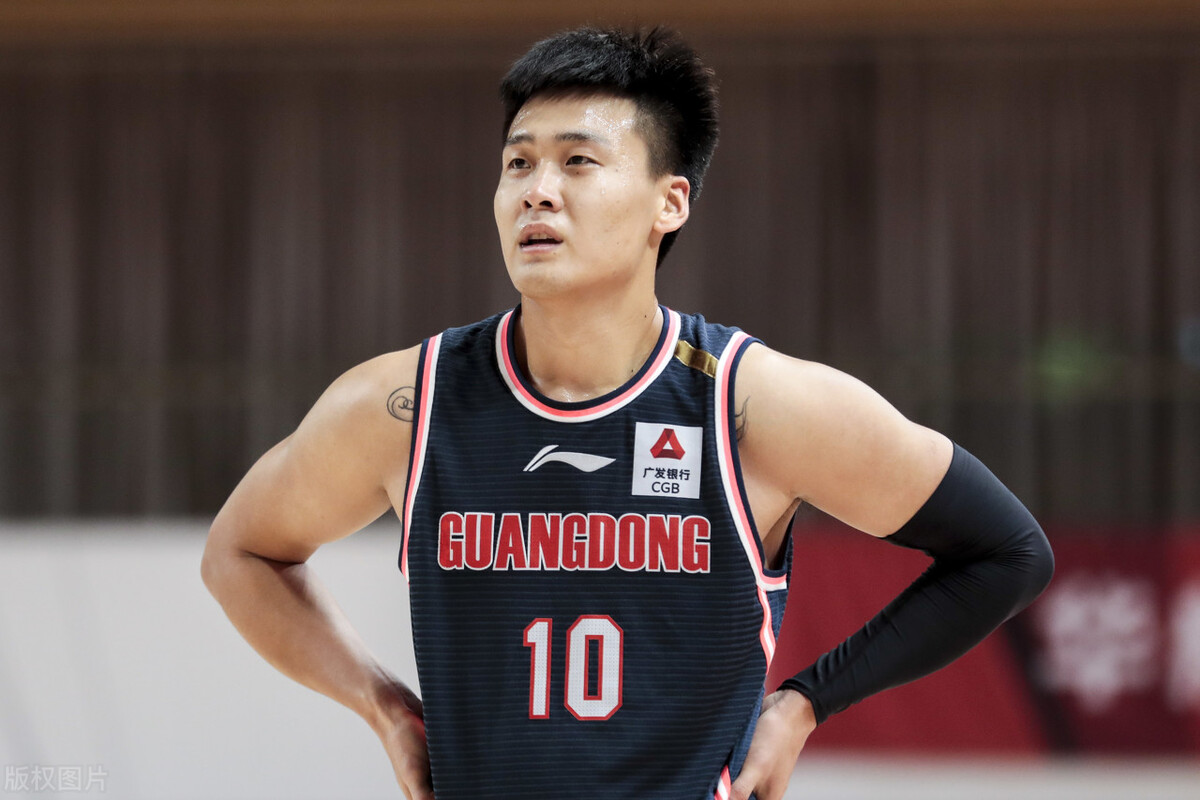 广东宏远后场双枪徐杰胡明轩,广东宏远3分胡明轩