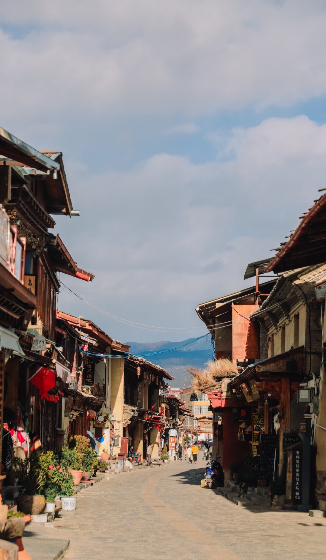 云南去丽江旅游费用多少,去云南丽江旅游需要多少钱一个人