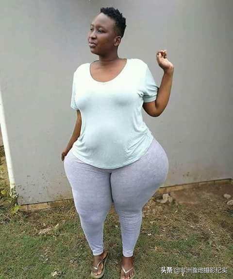 双胞胎姐妹差距一个大一个小,双胞胎姐妹性格不一致