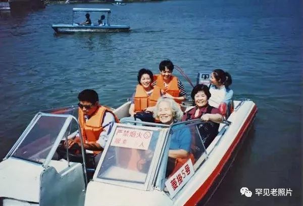 100年南京大桥绘画,南京红色100年