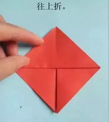 银杏叶手工花贴画幼儿园简单,彩色皱纹纸怎么做手工花幼儿园