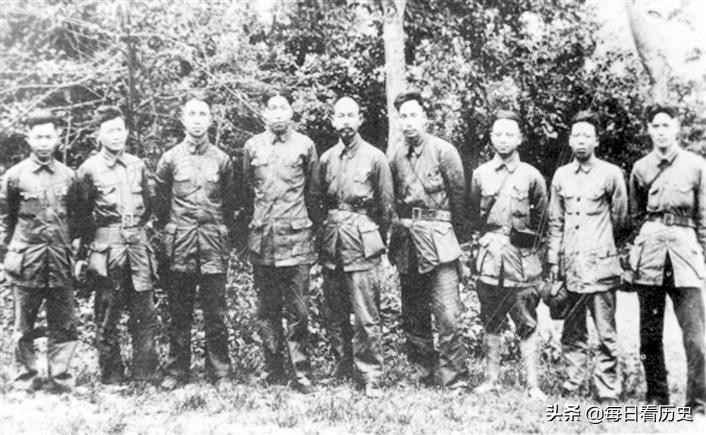 新四军组建时几个师,新四军成立时的党委成员
