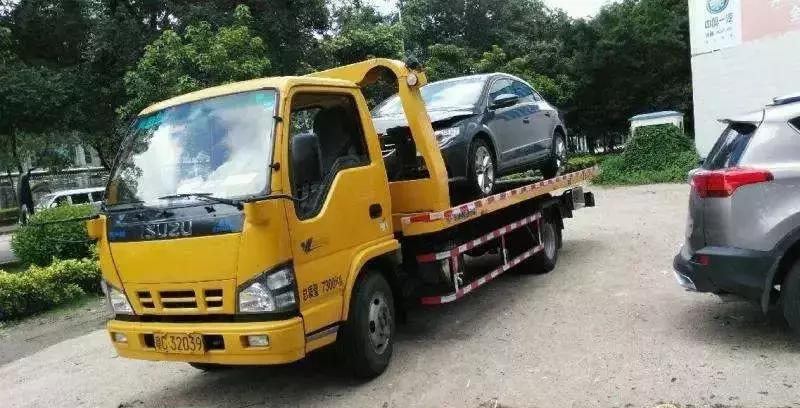 珠海板樟山慢行隧道,珠海板樟山隧道千米红色长廊入口