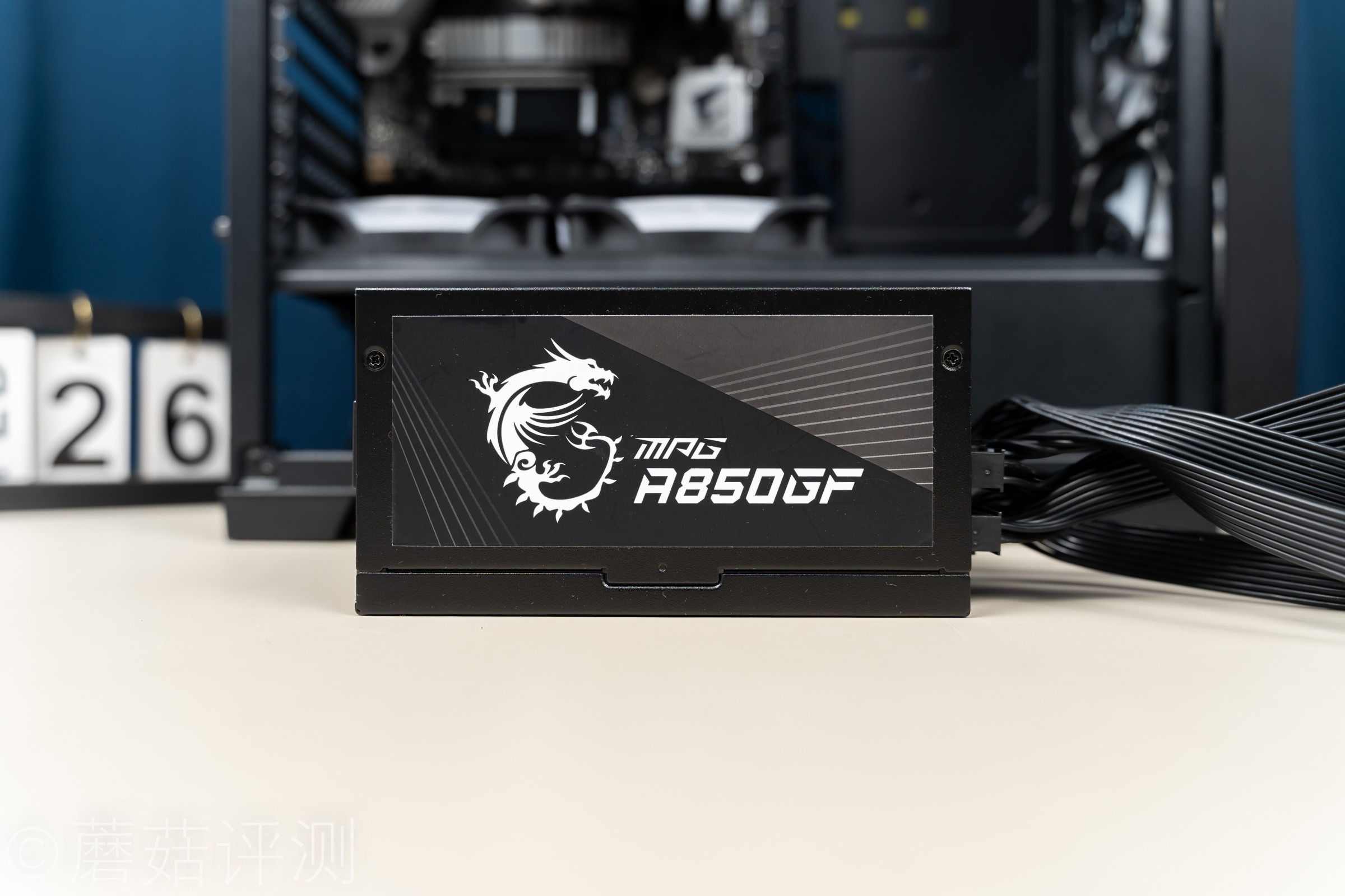 青春回忆系列：期望LPL夺冠，朋友装了台5700G主机玩lol