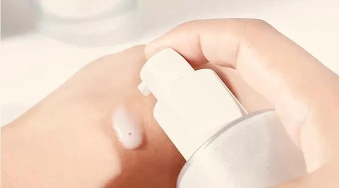 水乳有必要那么多功效吗,水乳的正确使用方法和注意事项