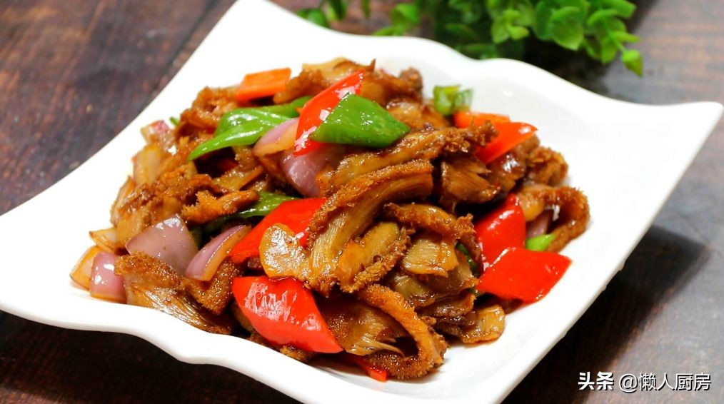青红辣椒炒牛肚,花了23块钱买的菜