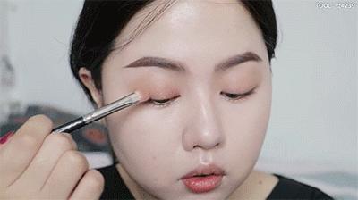 单眼皮肿眼泡眼尾上翘眼妆画法,单眼皮眼妆的画法初学者视频