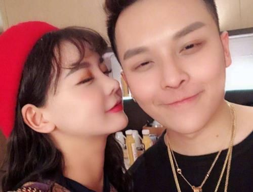 韩安冉和小猪先生结婚多长时间了,韩安冉和小猪先生结了两次婚吗