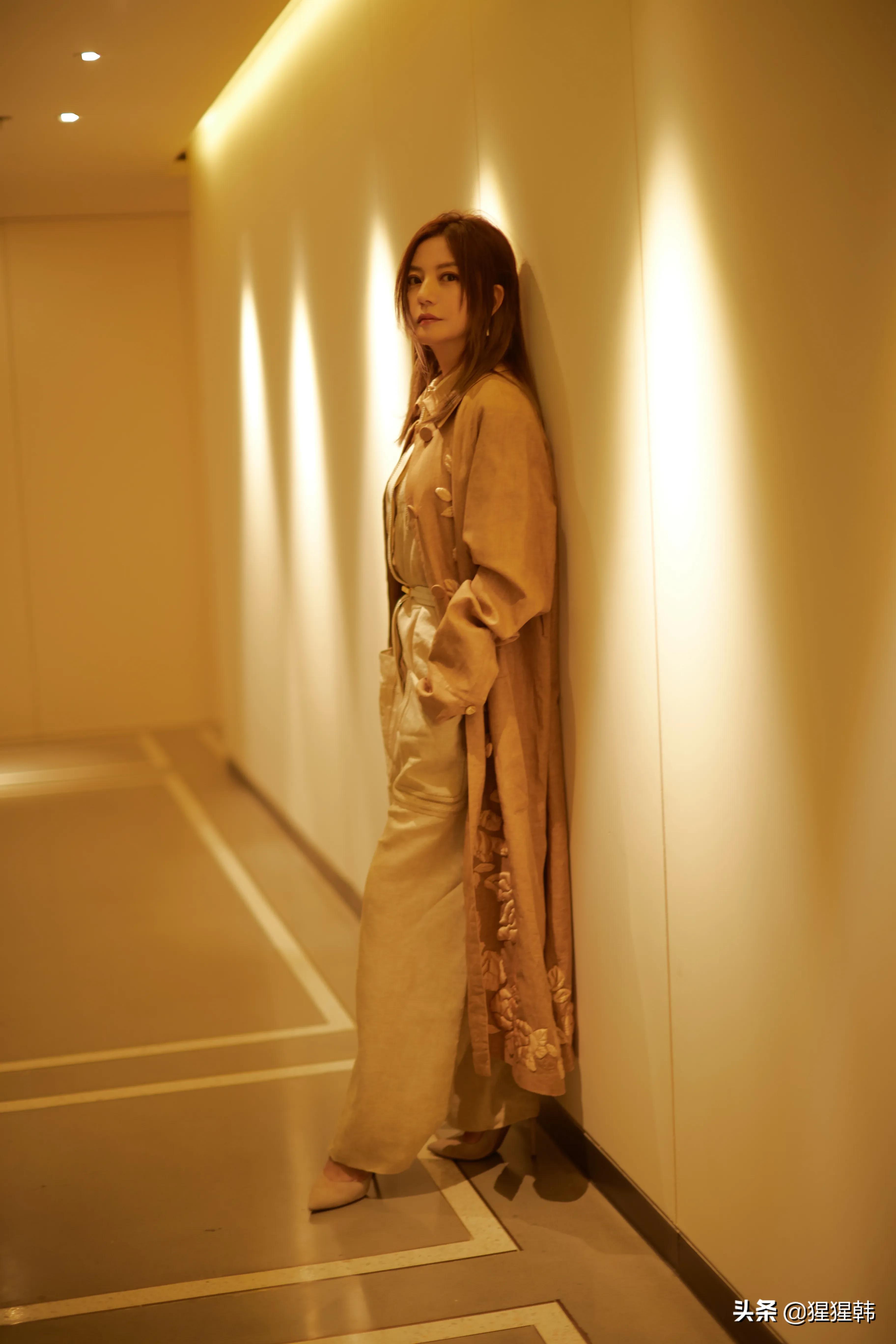 赵薇▪️电影氛围感画报｜美薇身着星装Kstyle