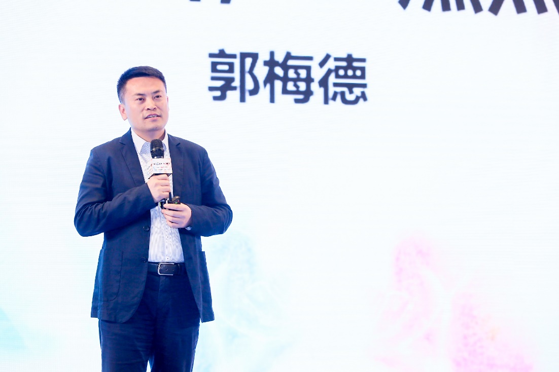 “破‘冰’突围•十大‘燃’点”大咖论道2019中国厨卫创新峰会