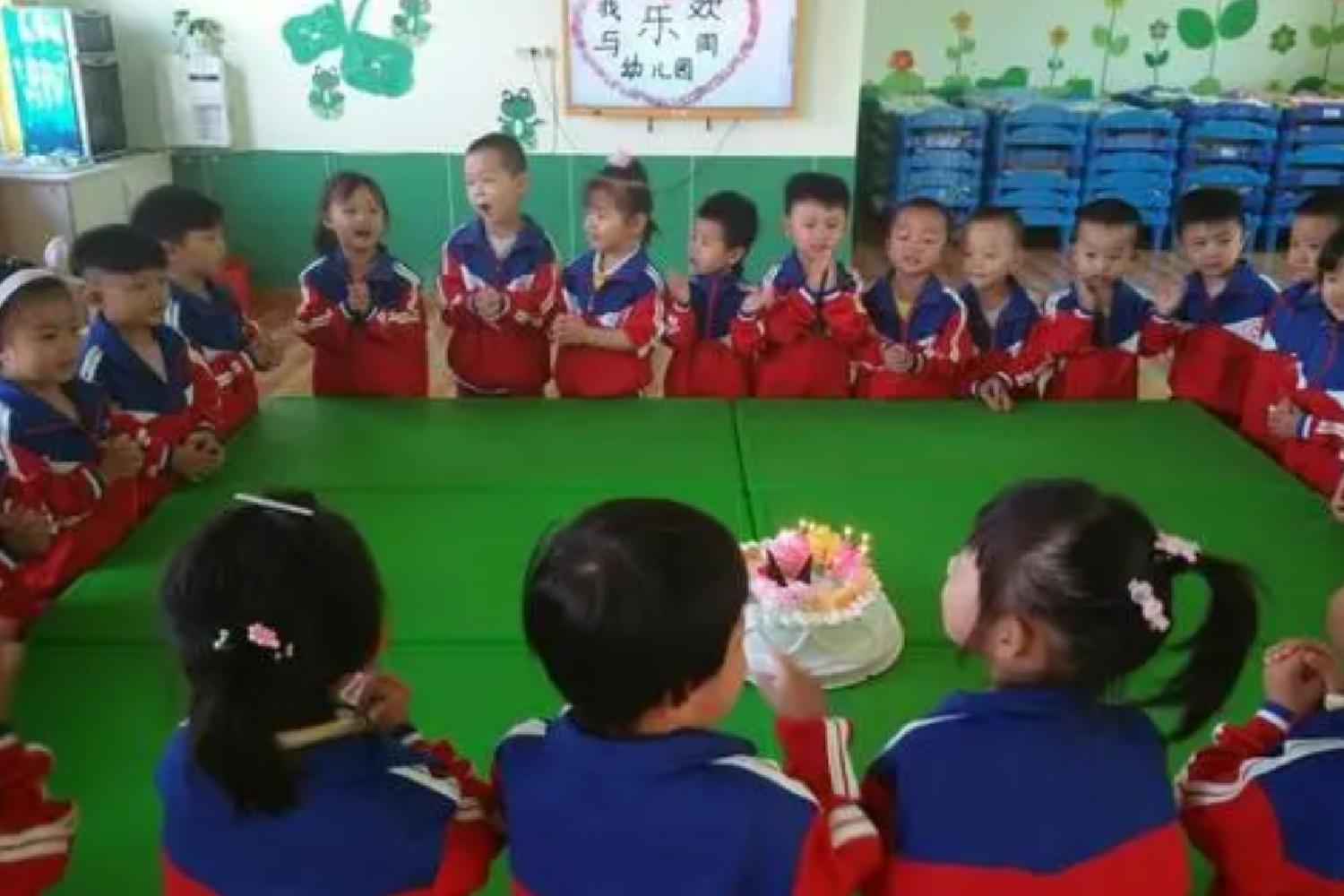 “超烦带蛋糕到幼儿园给娃过生日”，宝妈吐槽引起共鸣，获赞无数