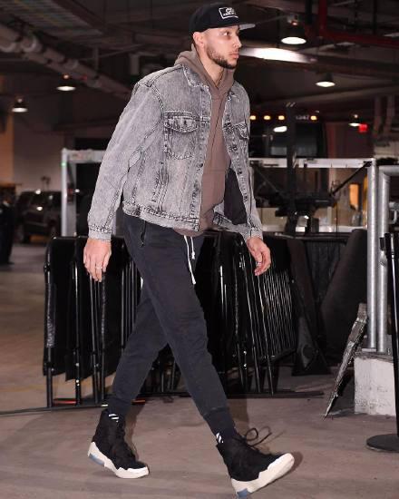 耐克最新限量篮球鞋,耐克限量豪华跑鞋