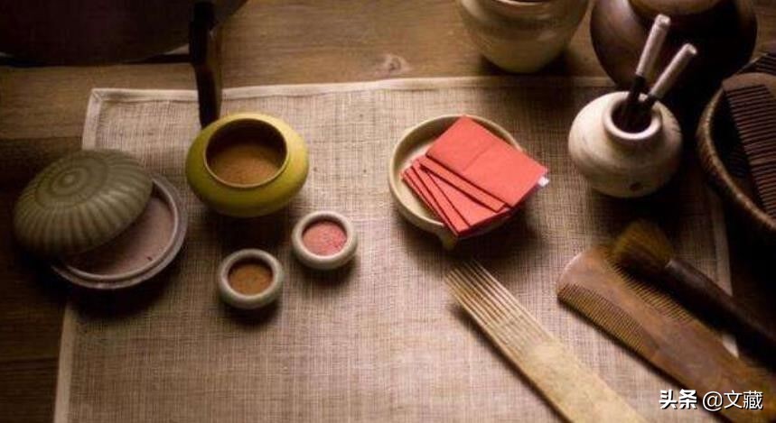 古代的口红是如何制造的,古代的口红是用哪种矿物质做的