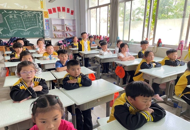 队旗飘飘心向*党**，队徽闪闪照我心——临沂河东工业园实验学校一年级新生队前教育