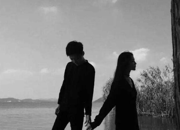 女人分手后多久开始想念前任,分手后还想着对方怎么办