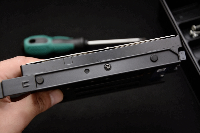 东芝硬盘p300系列与旧款差别,东芝p300机械硬盘1t是几个磁头