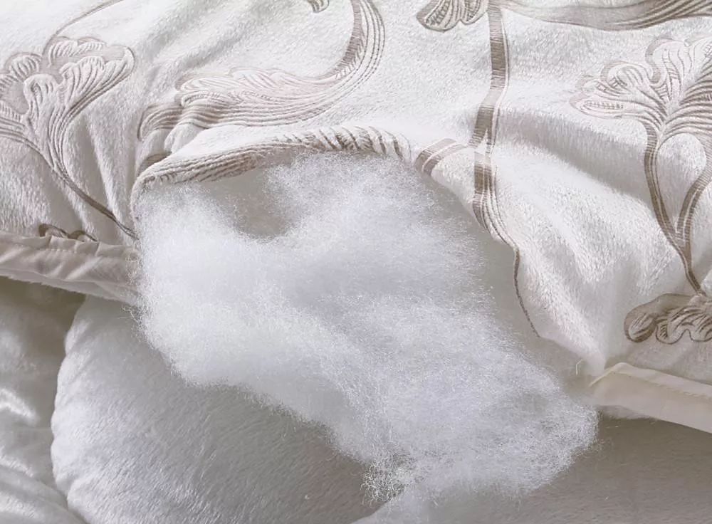 各种常用被子的优缺点对比,被子种类太多了哪个又轻又暖和