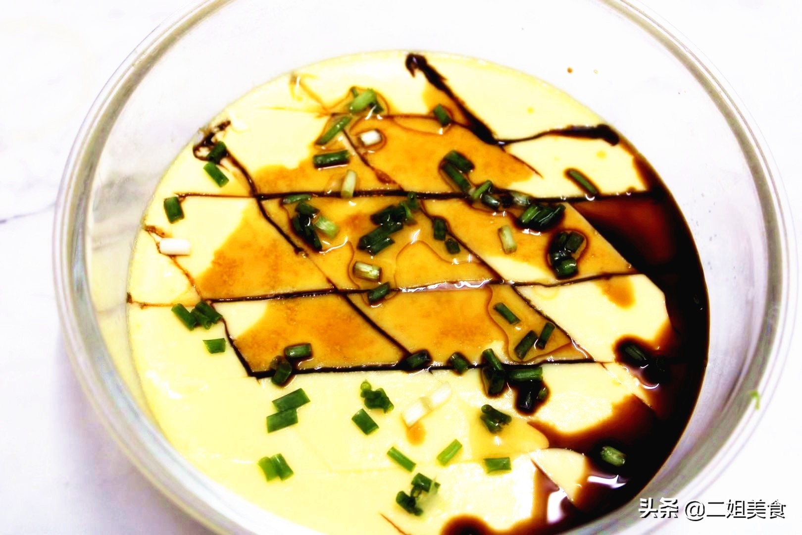 如何才能蒸出又嫩又顺滑的鸡蛋羹,鸡蛋羹怎么蒸才能更嫩滑爽口