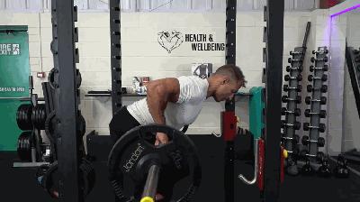 圆肩驼背主要训练背部哪块肌肉,改善圆肩驼背背部训练拉伸动作