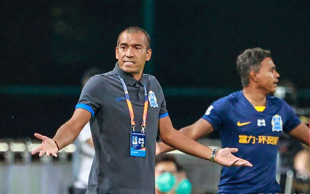 2020赛季中超主教练大比拼，带队成绩不输洋帅，年薪仅是零头