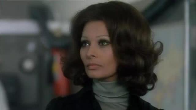 6部经典“火车电影”：当列车成为末日方舟，乘客们会和平相处吗