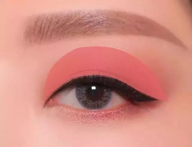 新手眼影推荐加教程,买了眼影又不想画怎么办