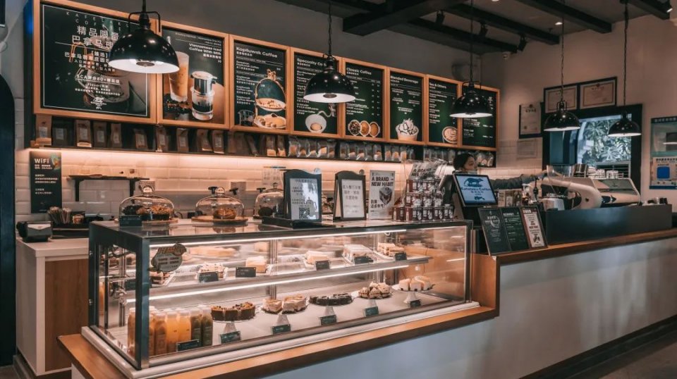 广州猫屎咖啡沙面1号店的咖啡师,沙面猫屎咖啡必打卡之地